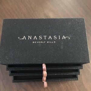 Anastasia Beverly Hills Black Friday box